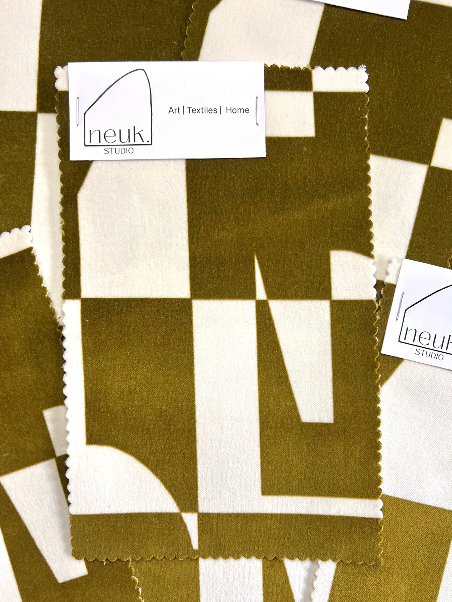 Arlo - Green Ochre