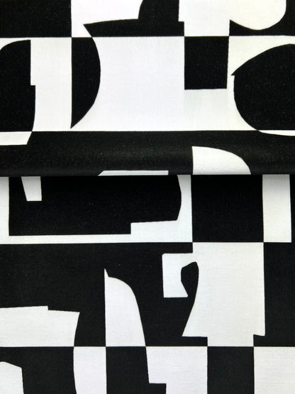 Arlo - Black Charcoal