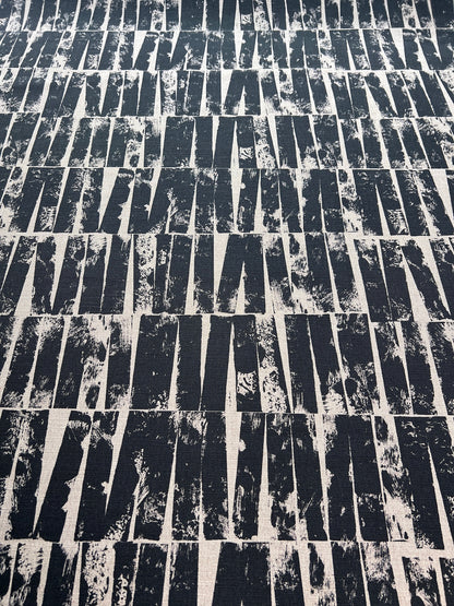 Otis - Black Charcoal